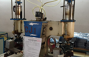 電壓機——恩典皮具生產設備